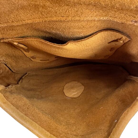 Moondancer leather deer skin crossbody bag - Picture 3 of 10